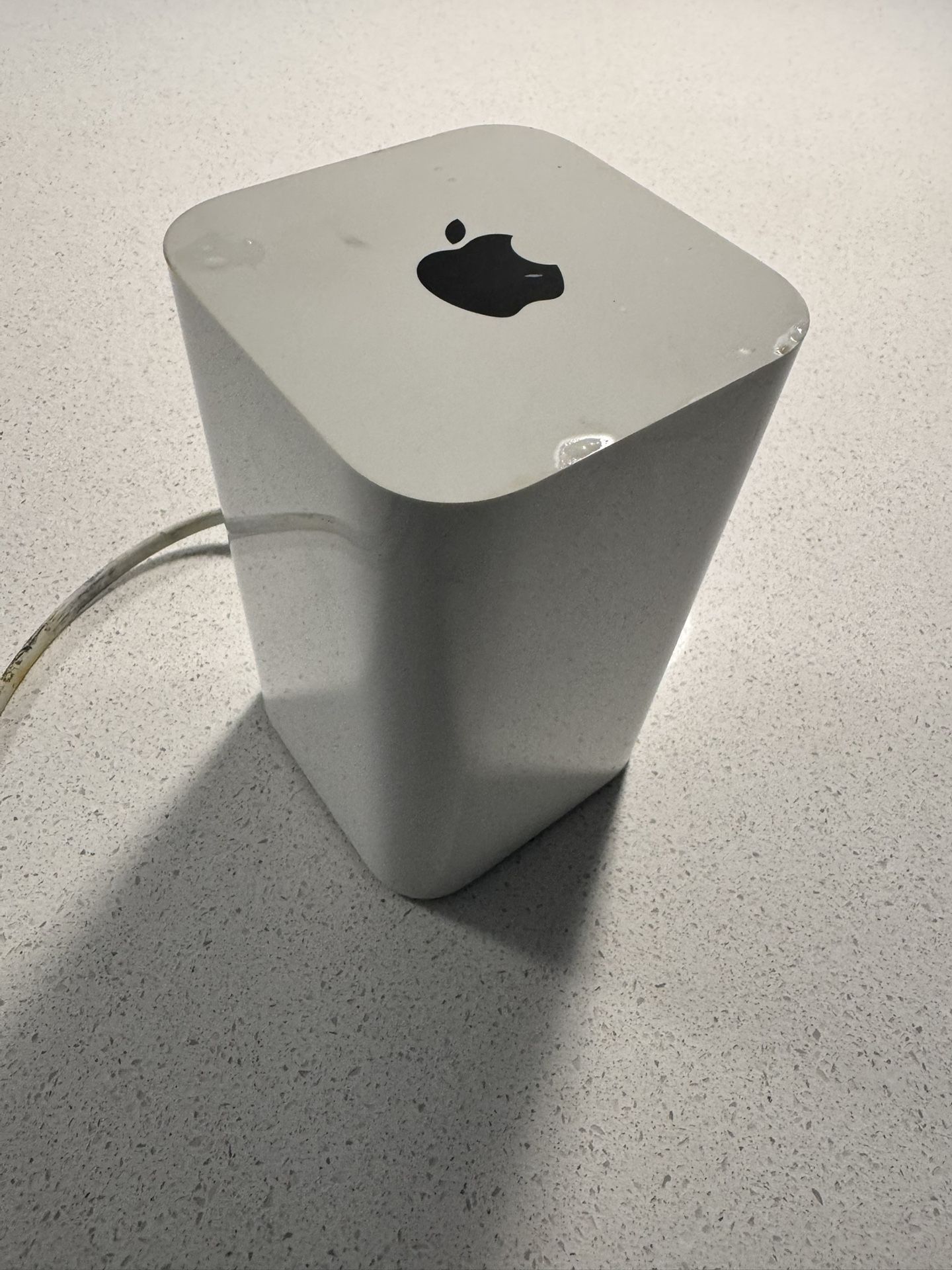 Apple AirPort Extreme Base Station ME918LL/A
