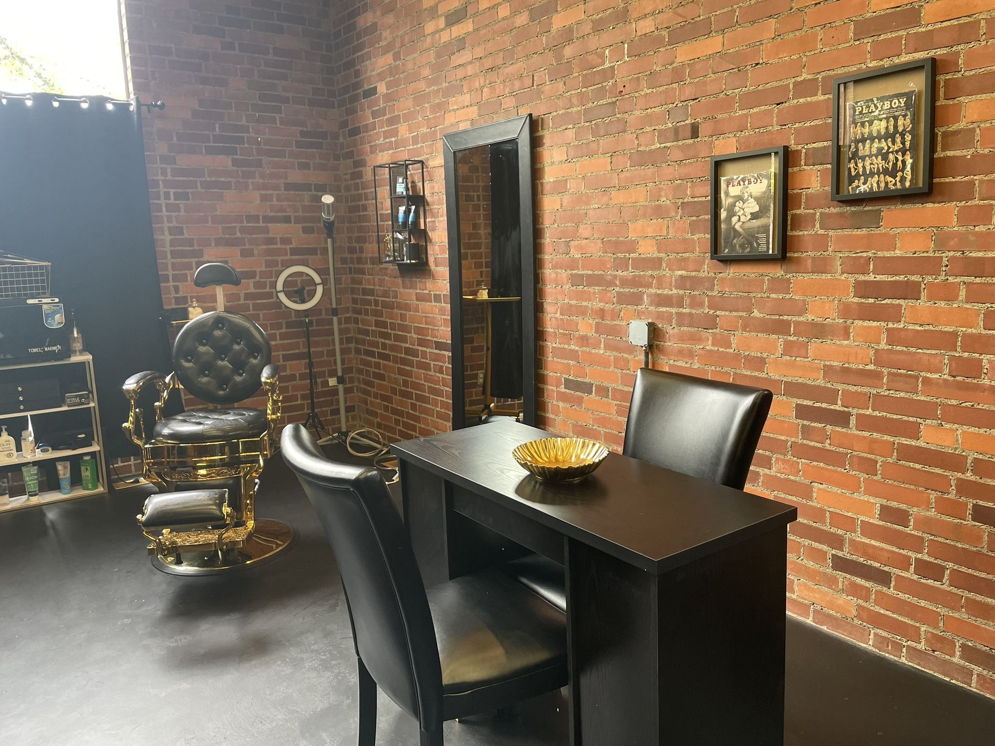 Barber Booth Space