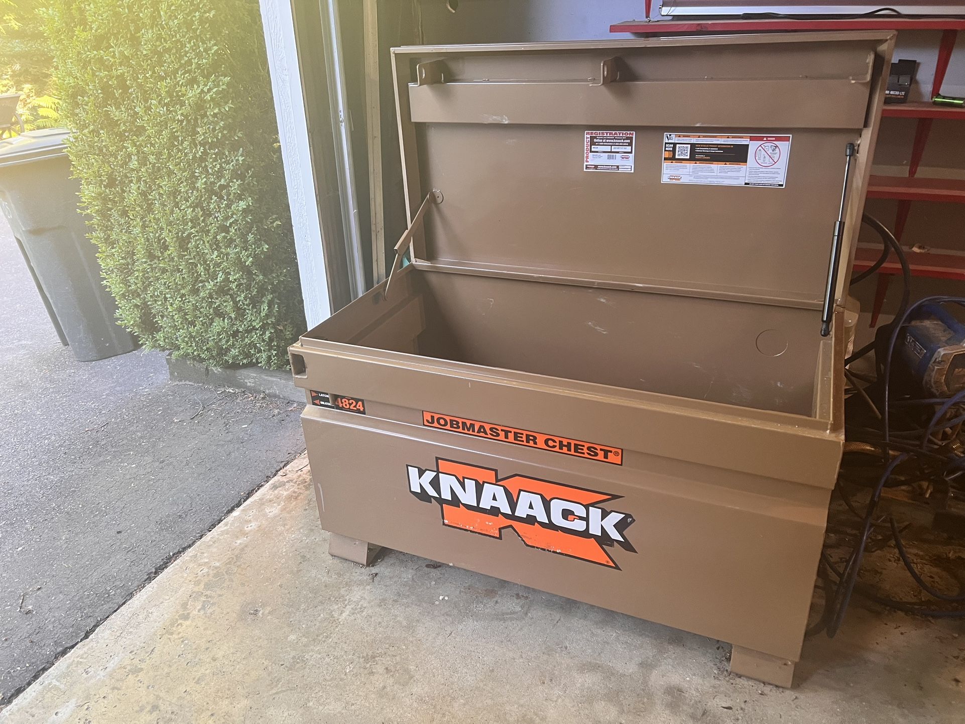 Knaack Toolbox