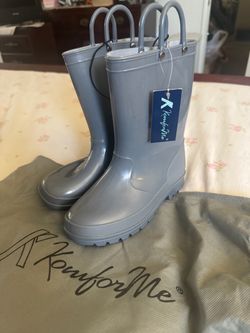 Rain Boots  New with tags and bag