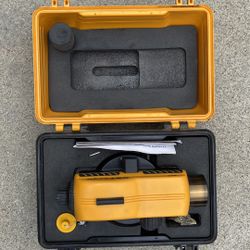 Laser Level w Tripod