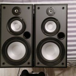 Yamaha 3 Way Speakers