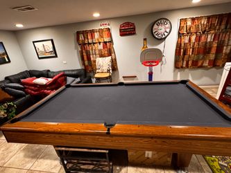 Pool table/accessories