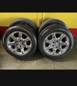 Mercedes Benz Wheels and tires 205/55/16 225/50/16 new rear tires