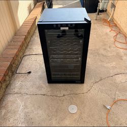 Vinotemp Wine Cooler Refrigerator