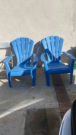 Semi Used Plastic Chairs In Good Condition