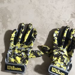Football Gloves 