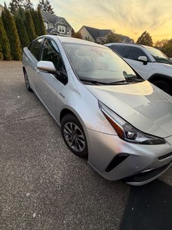 2019 Toyota Prius xle