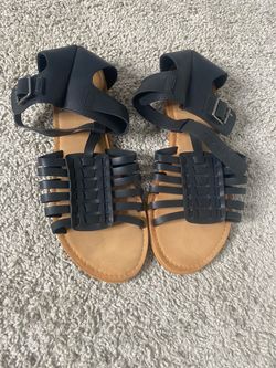 Sandles sz 10