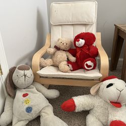 4 Teddy Bears And A Chair 
