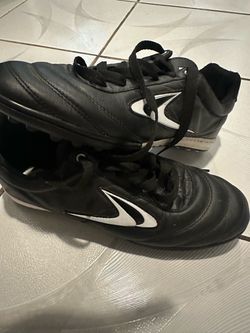 Keuka Turf Soccer Shoes