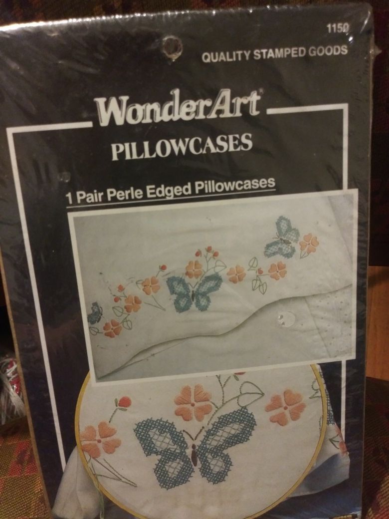 1 pair Wonder Art Stamped Pillowcases