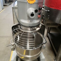 Used Hobart 60 Quart Mixer With Bowl Guard And Tools 3 Phase 200 V