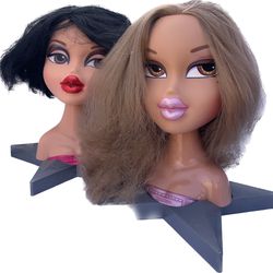 LOT OF TWO (2) Vintage 2002 Bratz Funky Fashion Styling Head Makeover Doll Yasmin And Extra Character Brushable Hair *FLAWS*