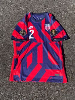 USMNT Sergiño Dest Jersey w/ Gold Cup patches Size Medium