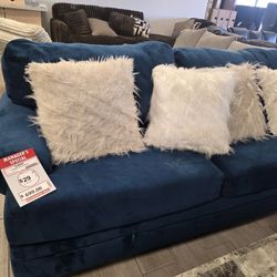 Sapphire  Chic sectional Manager Special Discount. 