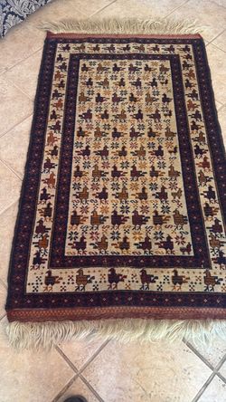 Persian Pictoral Vintage Oriental