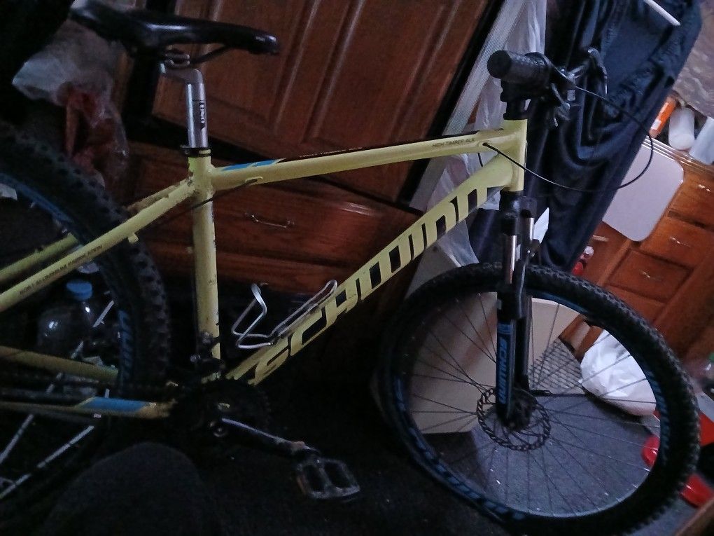 Schwin Mouintain Bike