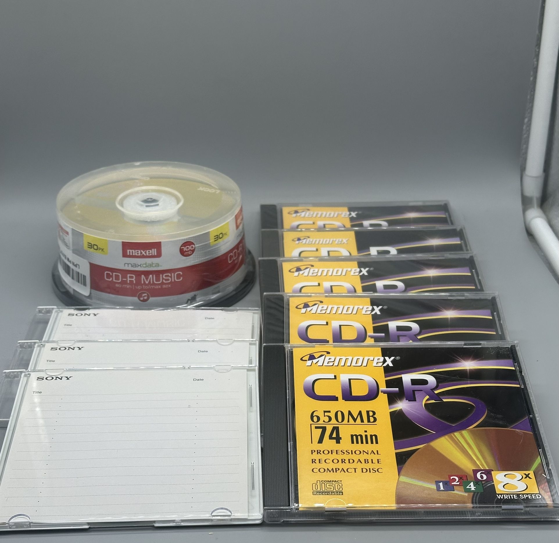 Maxwell, Sony & Memories Mixed CD-R Blank Recordable Discs Lot of 38