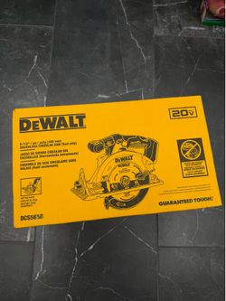 Dewalt 20-volt Max 6-1/2-in Brushless Cordless Circular saw (Battery Not Included and Charger Not Included)