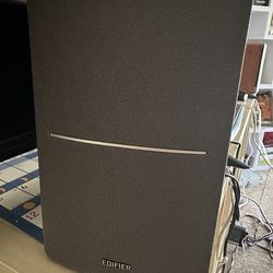 Edifier R1280T Powered Bookshelf Speakers