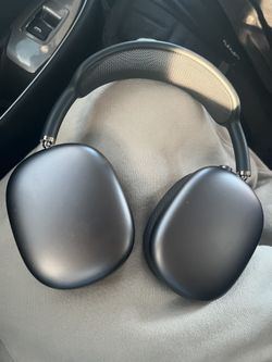 Black Airpod Max Pro's
