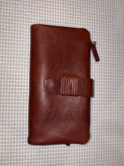 Woman brown leather wallet