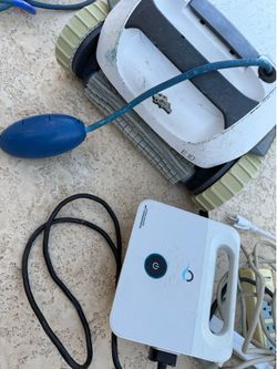 Dolphin E10 robotic in ground pool vacuum