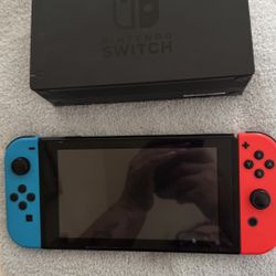 Nintendo Switch 