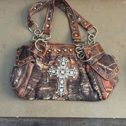 Cross purse