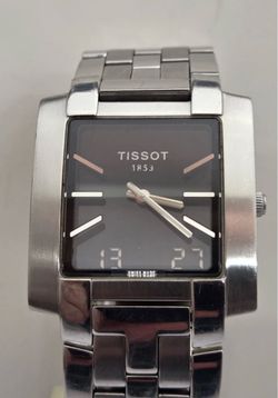 Tissot TXL Square https://offerup.com/redirect/?o=RGlnaXRhbC5Td2lzcw== watch. Black dial. Steel. L890/990K.T60.1.588.51
