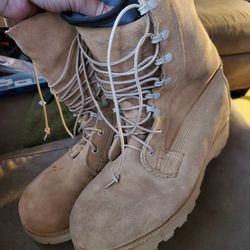 Men's Size 9 Belleville Gortex Boots $30