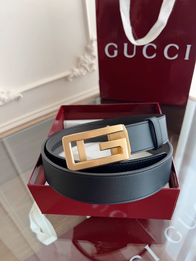 Gucci automatic smooth buckle belt, fine steel made hardware, width 35MM width, double-sided top layer cowhide, free cutting design