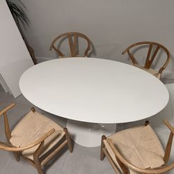 Tulip Dining Table — Mid-Century / Modern