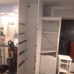 Cabinet/Pantry