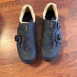 Shimano XC3 Women’s Cycling shoes
