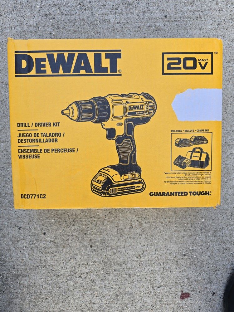 DEWALT
20V MAX Cordless 1/2 in. Drill/Driver, (2) 20V 1.3Ah Batteries, Charger and Bag