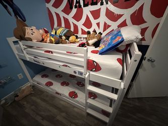 Twin Bunk Beds