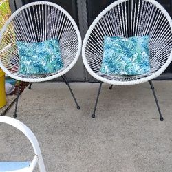 Set Of 2 Acapulco PE Rattan Chairs With Pillows