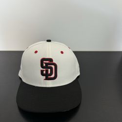 Fitted San Diego Hat Size 7