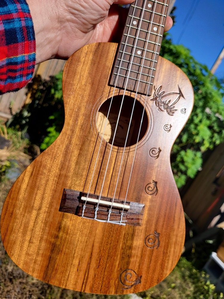 Ukulele Amahi