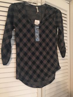 NWT Wallflower Top Size S