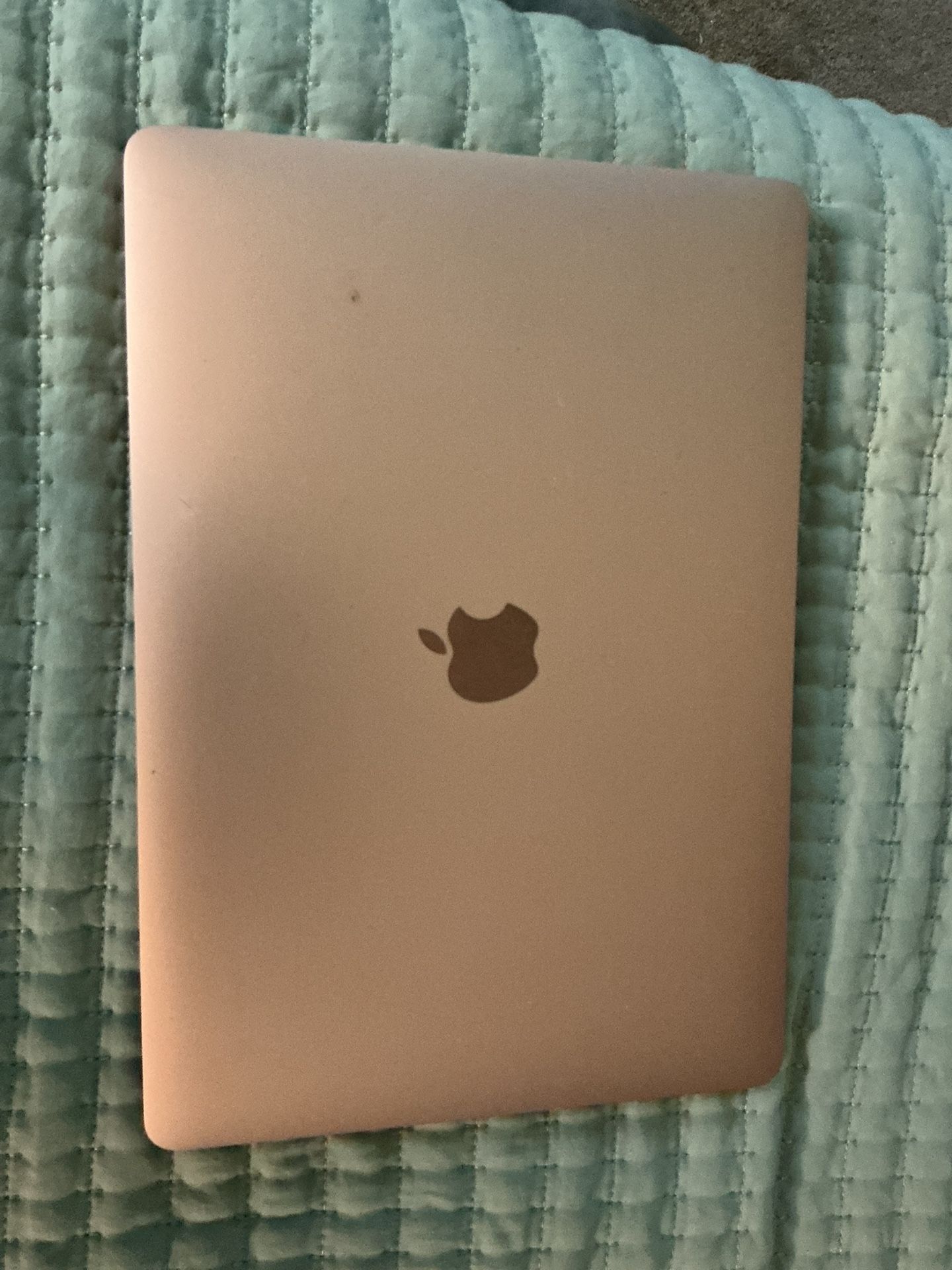 MacBook Air w/ Charge Cable 