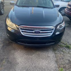 2011 Ford Taurus