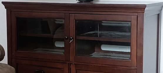 Tv Cabinet/Console with doors