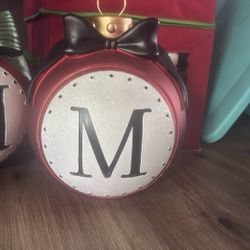Ornament M (also Letter J) 