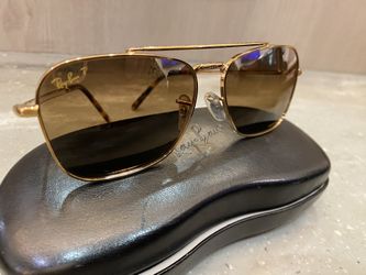 Men’s Ray Bands Like New