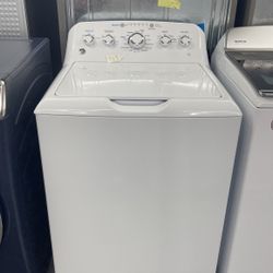 New Scratch And Dent GE Washer. 1 Year Warranty 