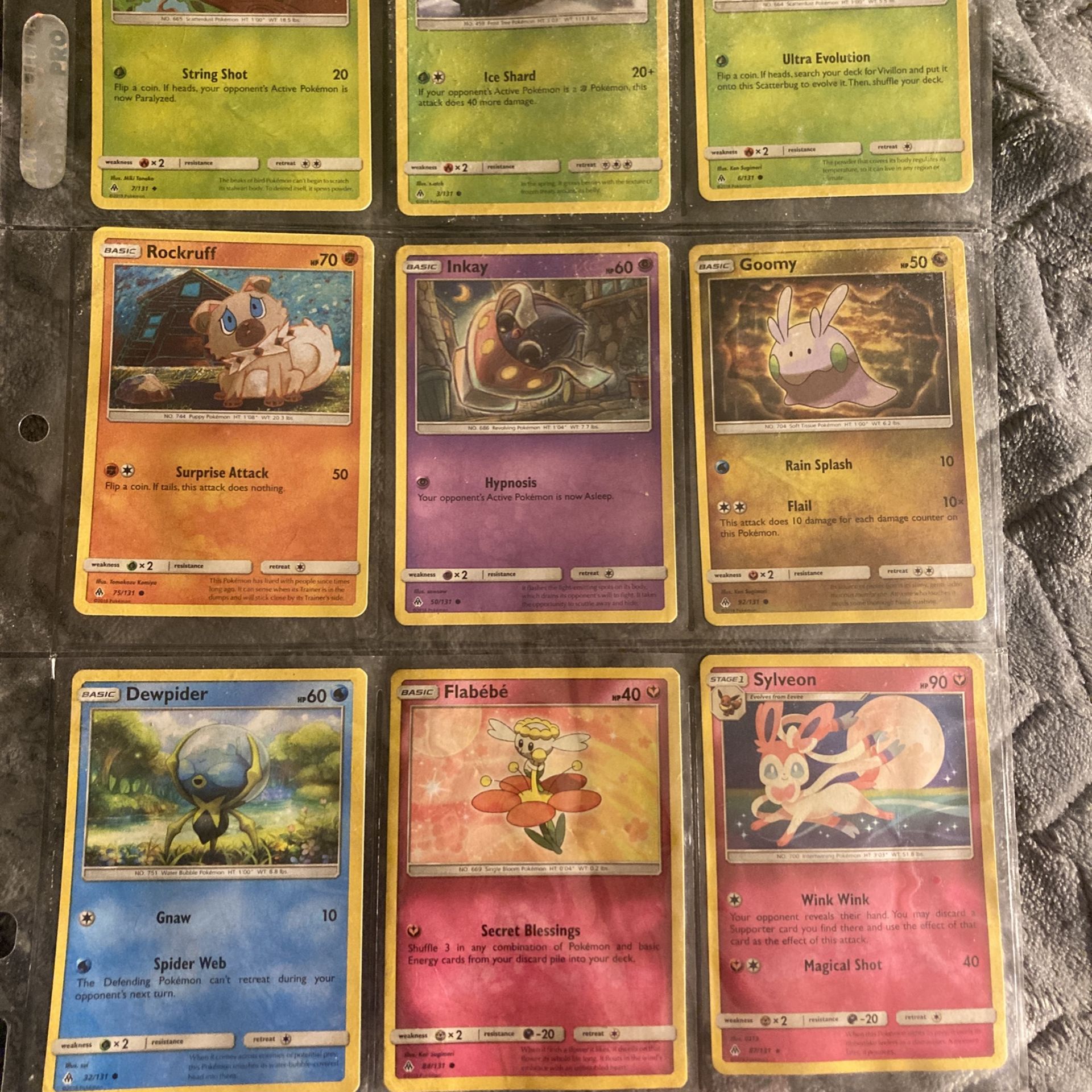 800+ Vintage Pokemon cards very nice condition