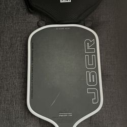 Honolulu J6CR Pickleball paddle - lightly used (1-2 months)